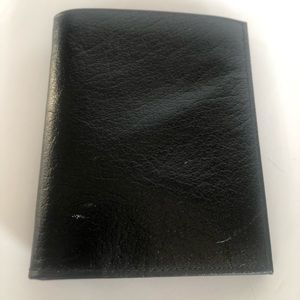 Buxton Men’s Wallet (2 available)